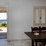 Marble Tinos شقة *