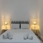 Marble Tinos شقة *