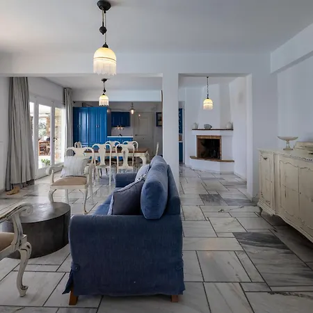 Marble Tinos شقة