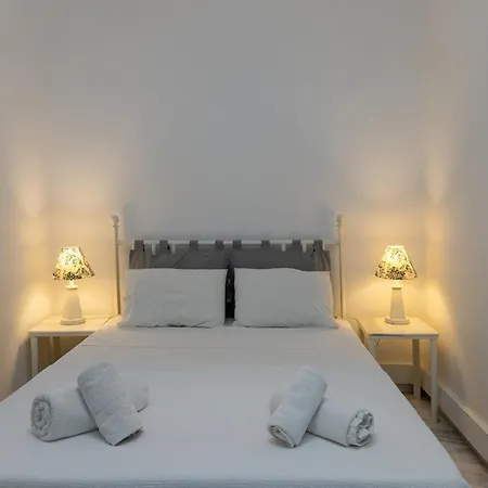 Marble Tinos شقة *